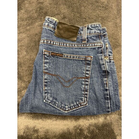 Harley Davidson Women’s Size 8 Jeans with and inseam of 30”.  In great shape! - Picture 1 of 6